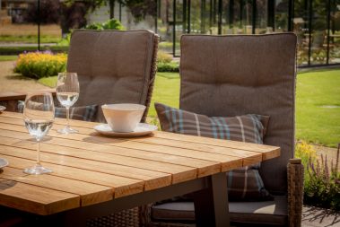 69281C 40509 Vermont Tisch 180x100cm Miraflor Dining Relaxsessel 8 mm sp br Teakarm